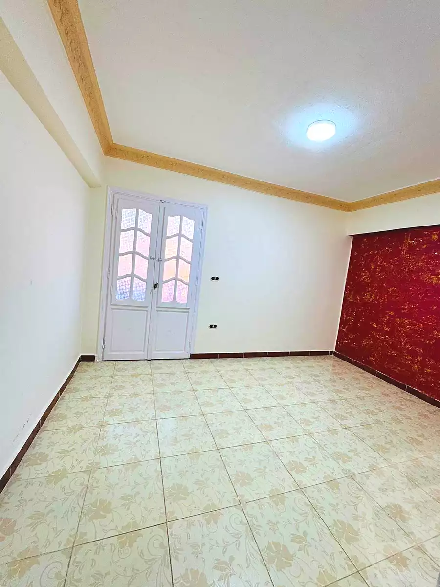 https://aqarmap.com.eg/ar/listing/7330818-for-sale-alexandria-al-agamy-shataa-el-nakheel