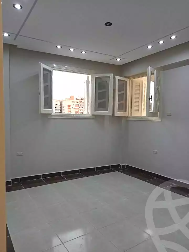 https://aqarmap.com.eg/en/listing/7330835-for-sale-alexandria-sydy-bshr-sydy-bshr-bhry-shr-mhmwd-l-yswy