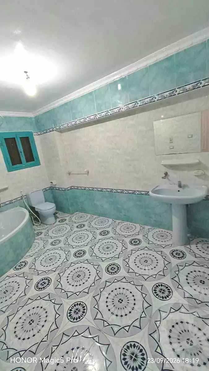 https://aqarmap.com.eg/ar/listing/7330854-for-sale-cairo-helwan-helwan-el-sharkeya-khesro-basha-st