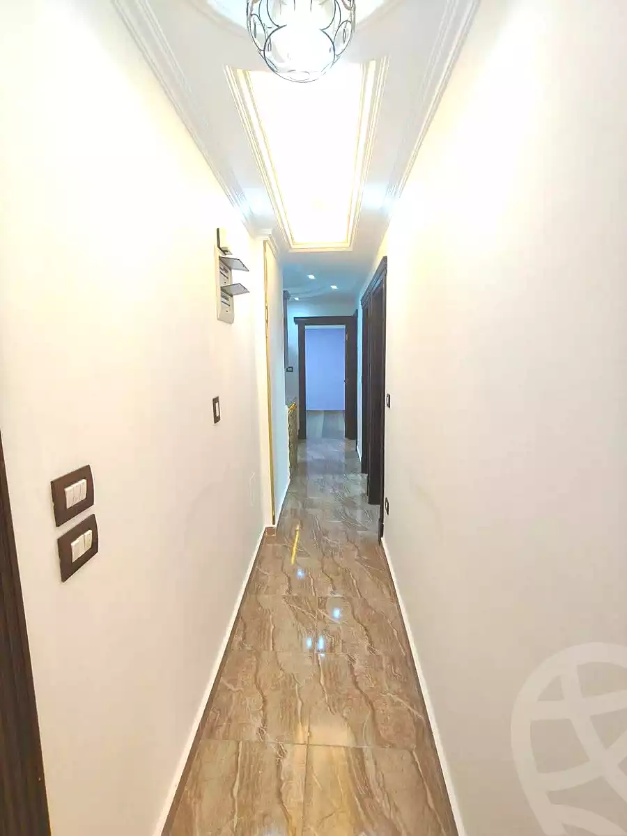 https://aqarmap.com.eg/ar/listing/7330998-for-sale-alexandria-miami-khld-bn-lwlyd
