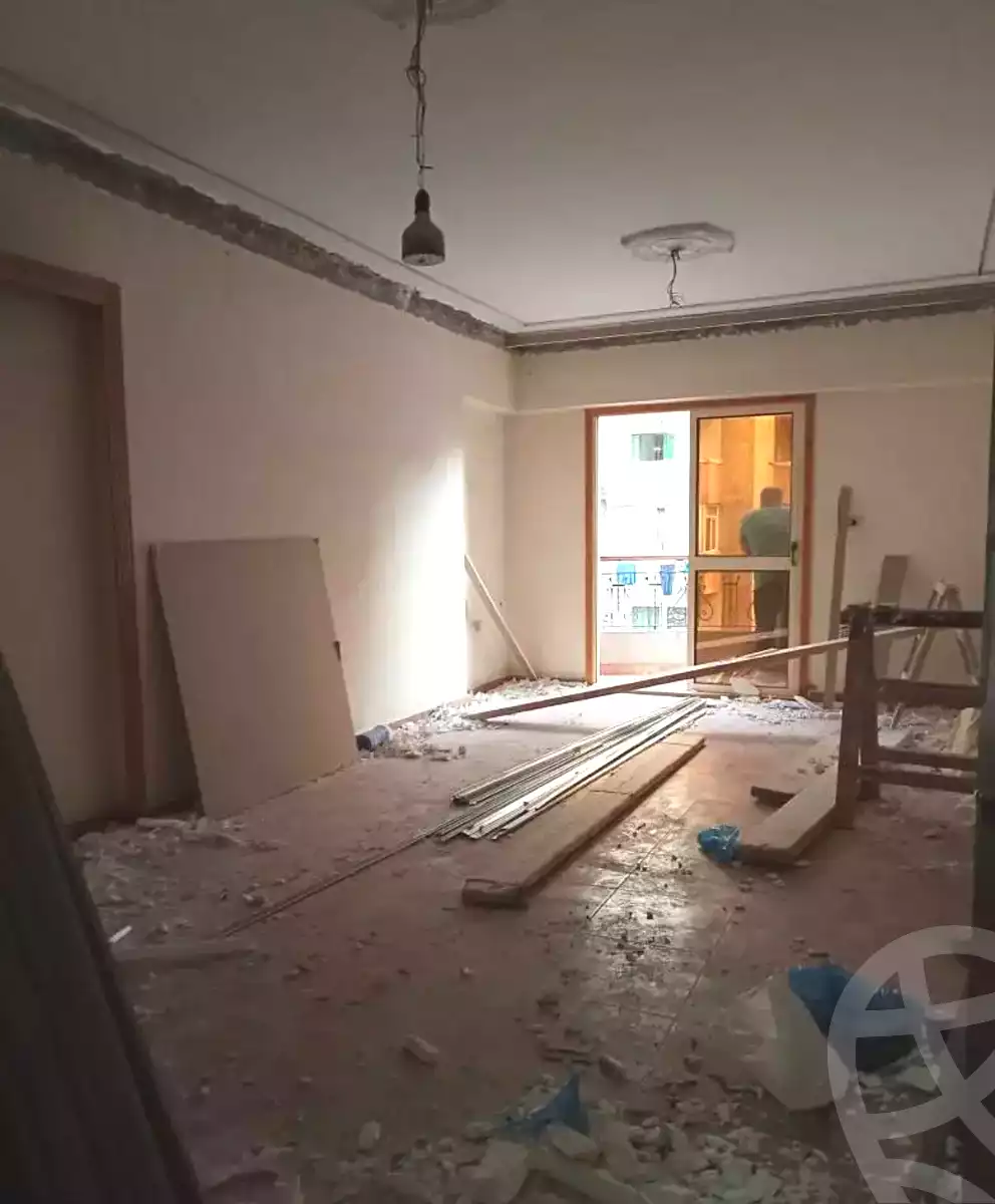 https://aqarmap.com.eg/ar/listing/7331487-for-sale-alexandria-sydy-bshr-sydy-bshr-bhry-gamal-abd-el-nasir-st