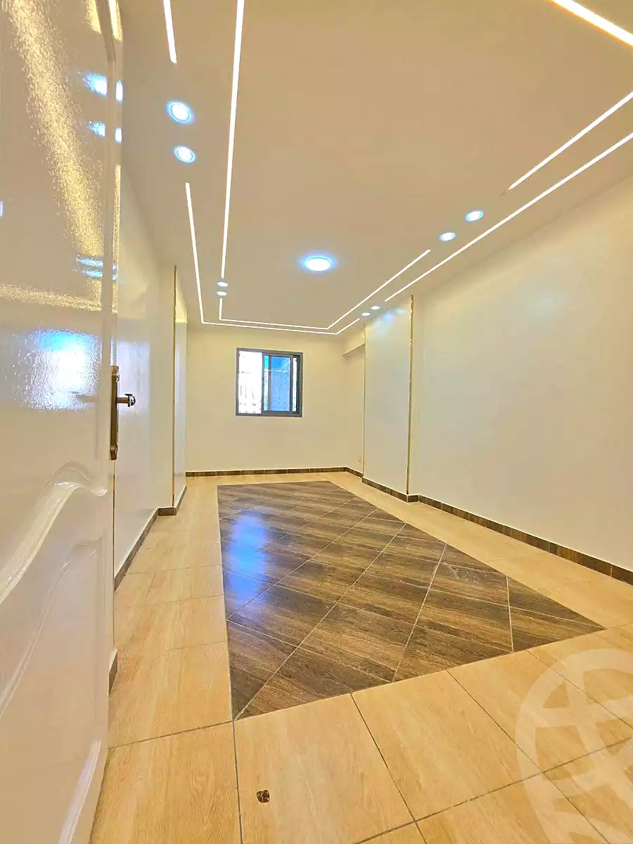 https://aqarmap.com.eg/ar/listing/7331725-for-sale-alexandria-sydy-bshr-sydy-bshr-bhry-shr-mhmwd-l-yswy