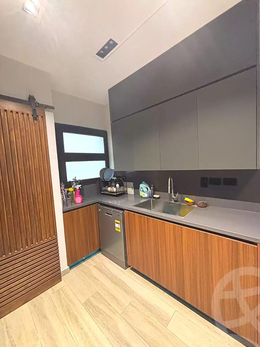 https://aqarmap.com.eg/ar/listing/7331884-for-rent-cairo-el-sheikh-zayed-city-compounds-kmbwnd-wyst-twn-swdyk