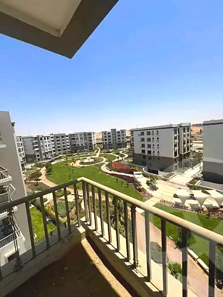 https://aqarmap.com.eg/en/listing/7331989-for-sale-cairo-new-cairo-compounds-galleria-moon-valley-compound-arabia