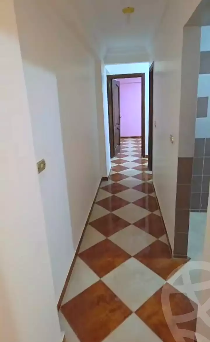 https://aqarmap.com.eg/ar/listing/7332450-for-sale-alexandria-new-miami-eskot