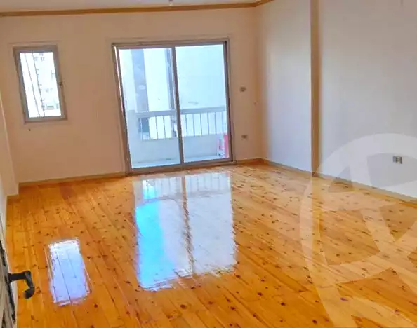 https://aqarmap.com.eg/ar/listing/7332560-for-rent-alexandria-ganaklis