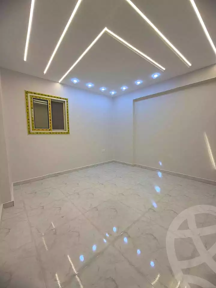 https://aqarmap.com.eg/ar/listing/7332625-for-sale-alexandria-el-asafra-shr-45