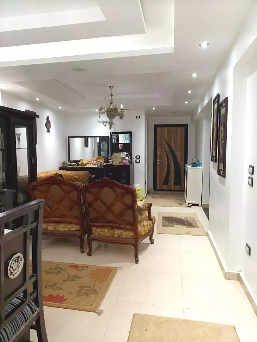 https://aqarmap.com.eg/ar/listing/7332733-for-sale-cairo-helwan-helwan-el-sharkeya-khesro-basha-st