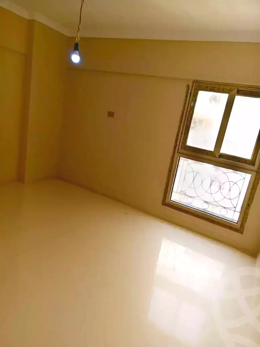 https://aqarmap.com.eg/ar/listing/7332744-for-rent-alexandria-lsywf-gamila-city-compound