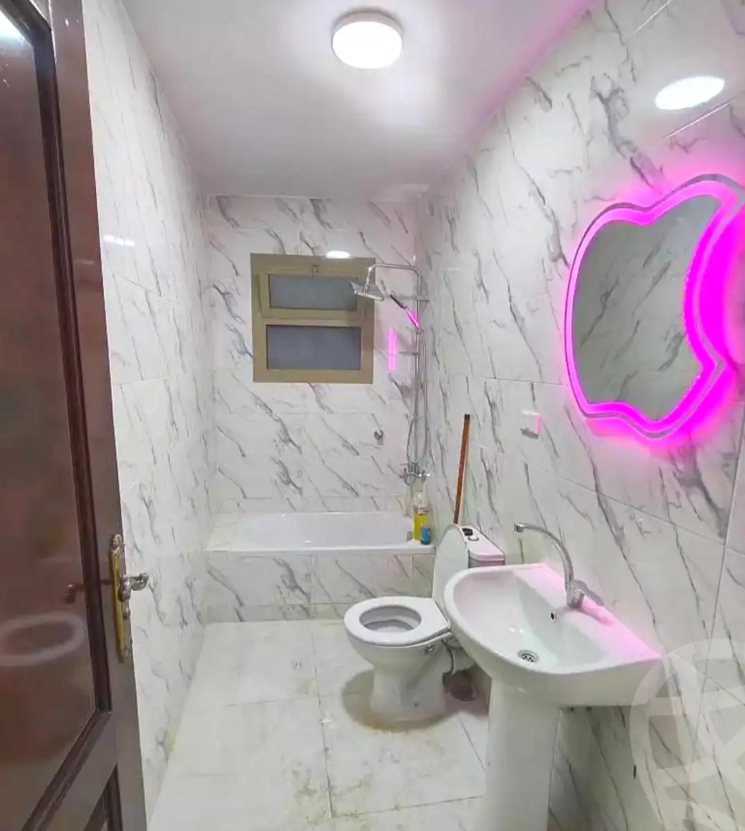 https://aqarmap.com.eg/ar/listing/7332843-for-sale-alexandria-miami-shr-jml-bd-lnsr