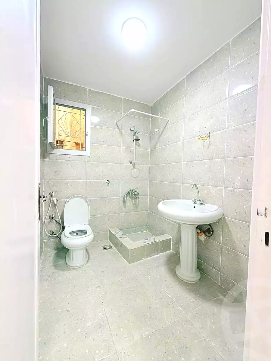 https://aqarmap.com.eg/ar/listing/7332902-for-sale-alexandria-al-agamy-shataa-el-nakheel