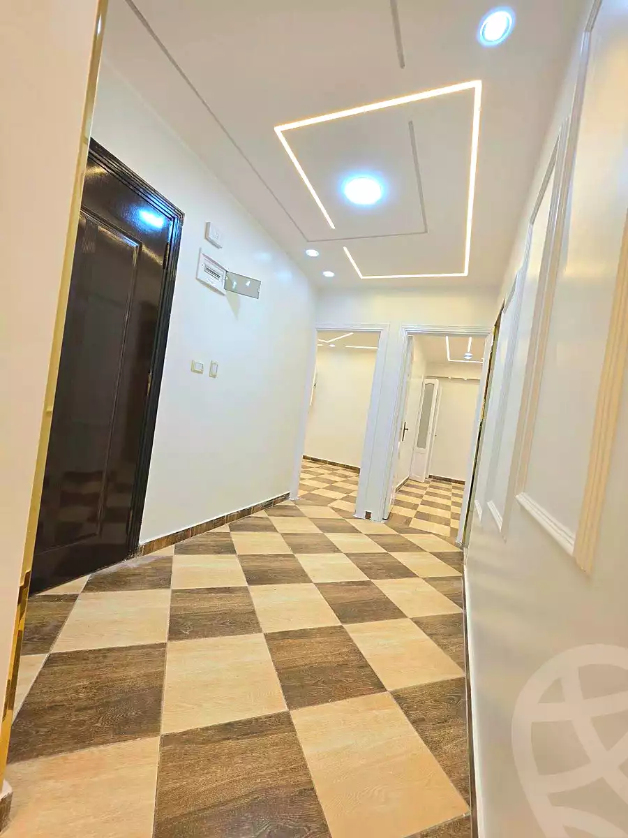 https://aqarmap.com.eg/ar/listing/7332904-for-sale-alexandria-sydy-bshr-sydy-bshr-bhry-gamal-abd-el-nasir-st