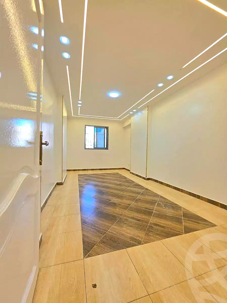 https://aqarmap.com.eg/ar/listing/7332930-for-sale-alexandria-sydy-bshr-sydy-bshr-bhry-shr-mhmwd-l-yswy
