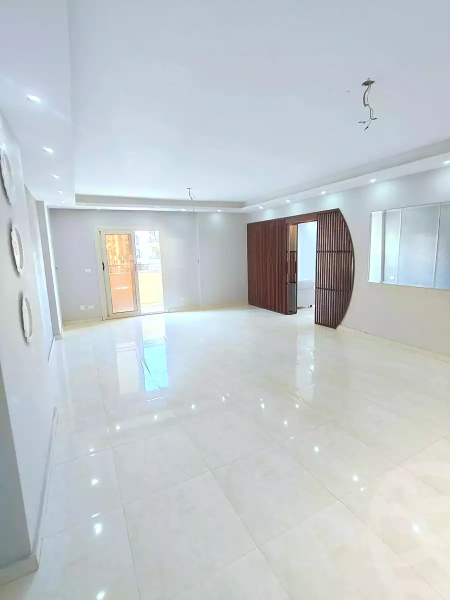 https://aqarmap.com.eg/ar/listing/7332943-for-sale-alexandria-sydy-bshr-sydy-bshr-bhry-shr-mhmwd-l-yswy