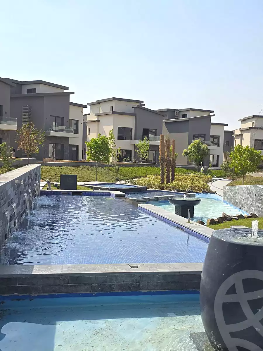 https://aqarmap.com.eg/ar/listing/7333416-for-sale-cairo-new-cairo-compounds-kmbwnd-kryk-twn-il-cazar