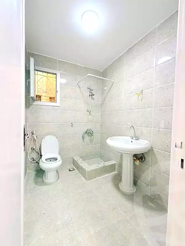 https://aqarmap.com.eg/en/listing/7333605-for-sale-alexandria-al-agamy-shataa-el-nakheel
