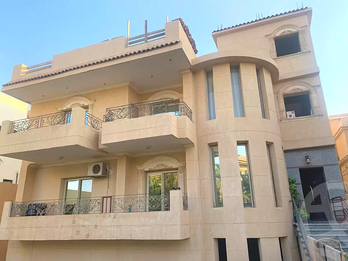 https://aqarmap.com.eg/en/listing/7333796-for-sale-cairo-new-cairo-sharq-el-akadamiya-al-tahrir-st
