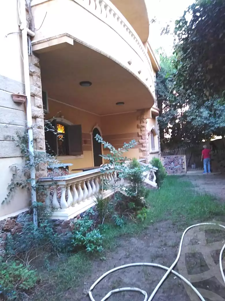 https://aqarmap.com.eg/en/listing/7333866-for-sale-cairo-new-cairo-ganob-el-akadamiya-south-academy-b-taha-hussein-st
