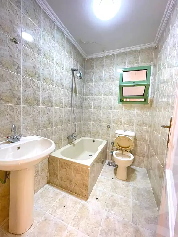 https://aqarmap.com.eg/ar/listing/7334350-for-sale-alexandria-al-agamy-shataa-el-nakheel-street-63