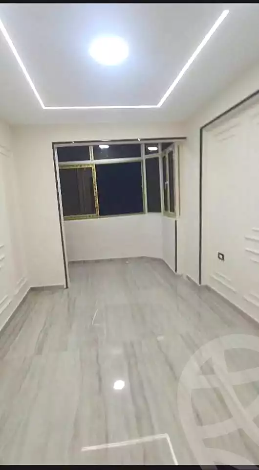 https://aqarmap.com.eg/ar/listing/7334359-for-sale-alexandria-el-asafra-shr-45