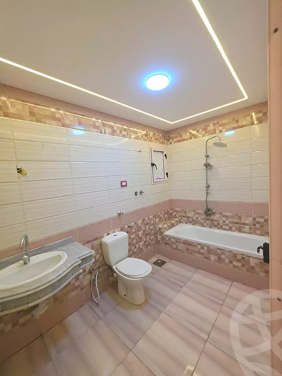 https://aqarmap.com.eg/ar/listing/7334419-for-sale-alexandria-sydy-bshr-sydy-bshr-bhry-shr-khld-bn-lwlyd