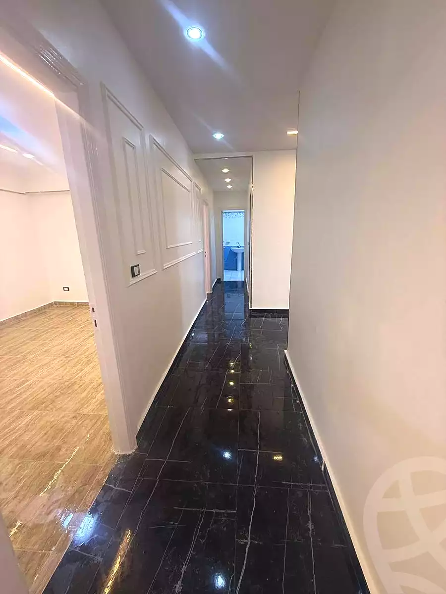https://aqarmap.com.eg/ar/listing/7334443-for-sale-alexandria-sydy-bshr-sydy-bshr-bhry-street-16