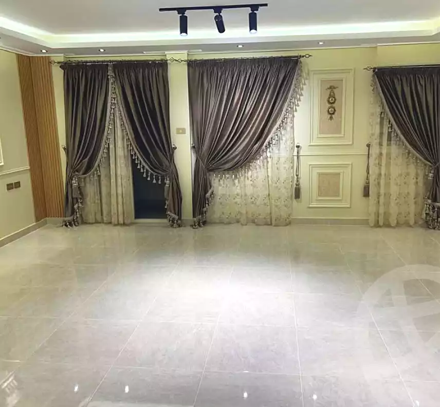 https://aqarmap.com.eg/en/listing/7334593-for-sale-cairo-helwan-helwan-el-sharkeya-mostafa-safwat-st