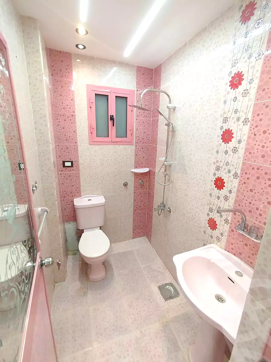 https://aqarmap.com.eg/en/listing/7334676-for-sale-alexandria-lsywf-el-falki