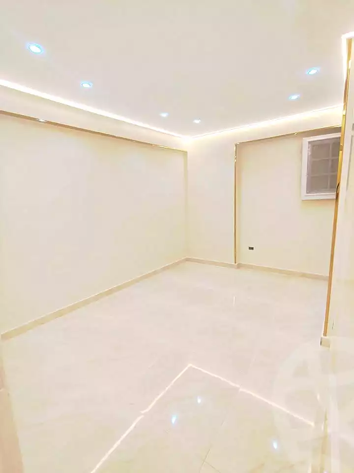 https://aqarmap.com.eg/ar/listing/7335188-for-sale-alexandria-sydy-bshr-sydy-bshr-bhry-gamal-abd-el-nasir-st
