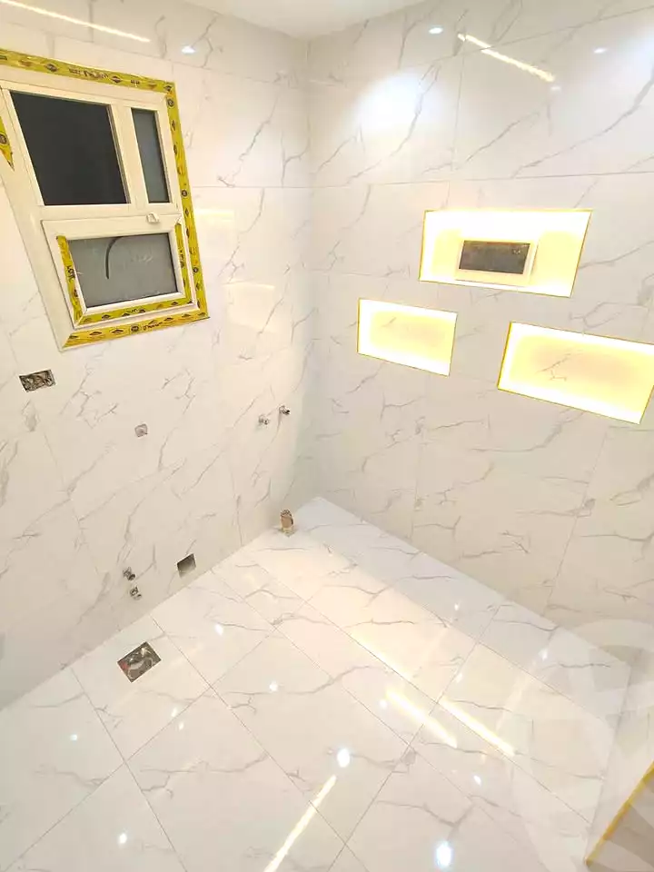 https://aqarmap.com.eg/ar/listing/7335216-for-sale-alexandria-sydy-bshr-sydy-bshr-bhry-gamal-abd-el-nasir-st