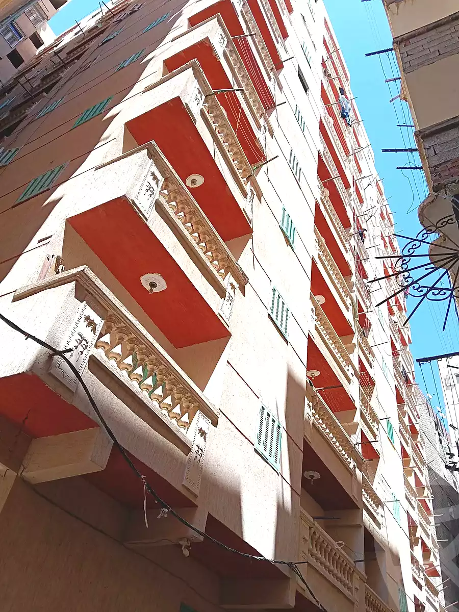 https://aqarmap.com.eg/en/listing/7335256-for-sale-alexandria-al-agamy-el-hanouvel