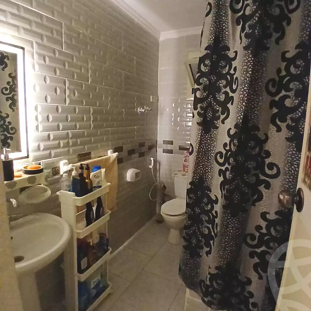 https://aqarmap.com.eg/ar/listing/7335359-for-sale-alexandria-al-agamy-lbytsh-bianchiii