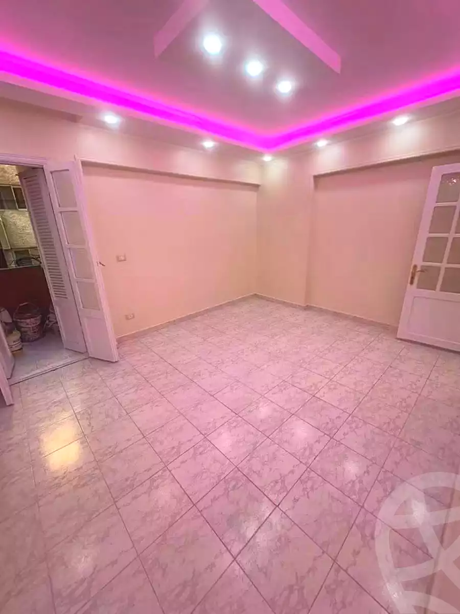 https://aqarmap.com.eg/ar/listing/7335723-for-sale-alexandria-sydy-bshr-sydy-bshr-bhry-shr-mhmwd-l-yswy