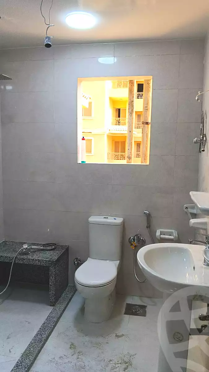 https://aqarmap.com.eg/en/listing/7335886-for-rent-cairo-new-cairo-compounds-la-rose