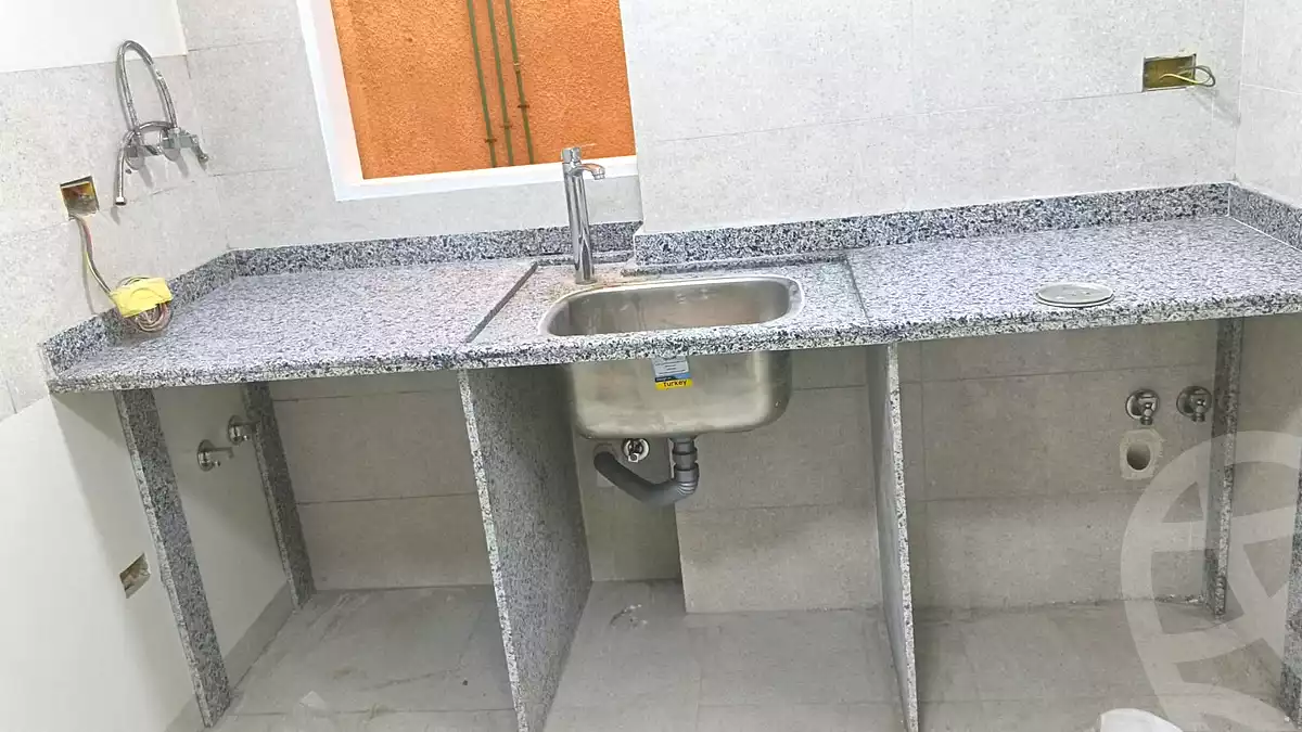 https://aqarmap.com.eg/en/listing/7335886-for-rent-cairo-new-cairo-compounds-la-rose