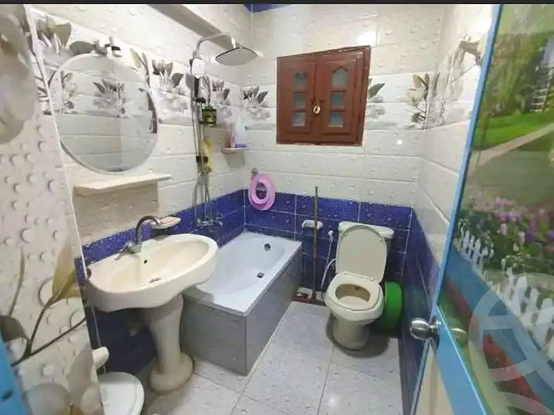 https://aqarmap.com.eg/en/listing/7335956-for-sale-alexandria-al-agamy-el-hanouvel-el-kholafaa-el-rashdeen-st