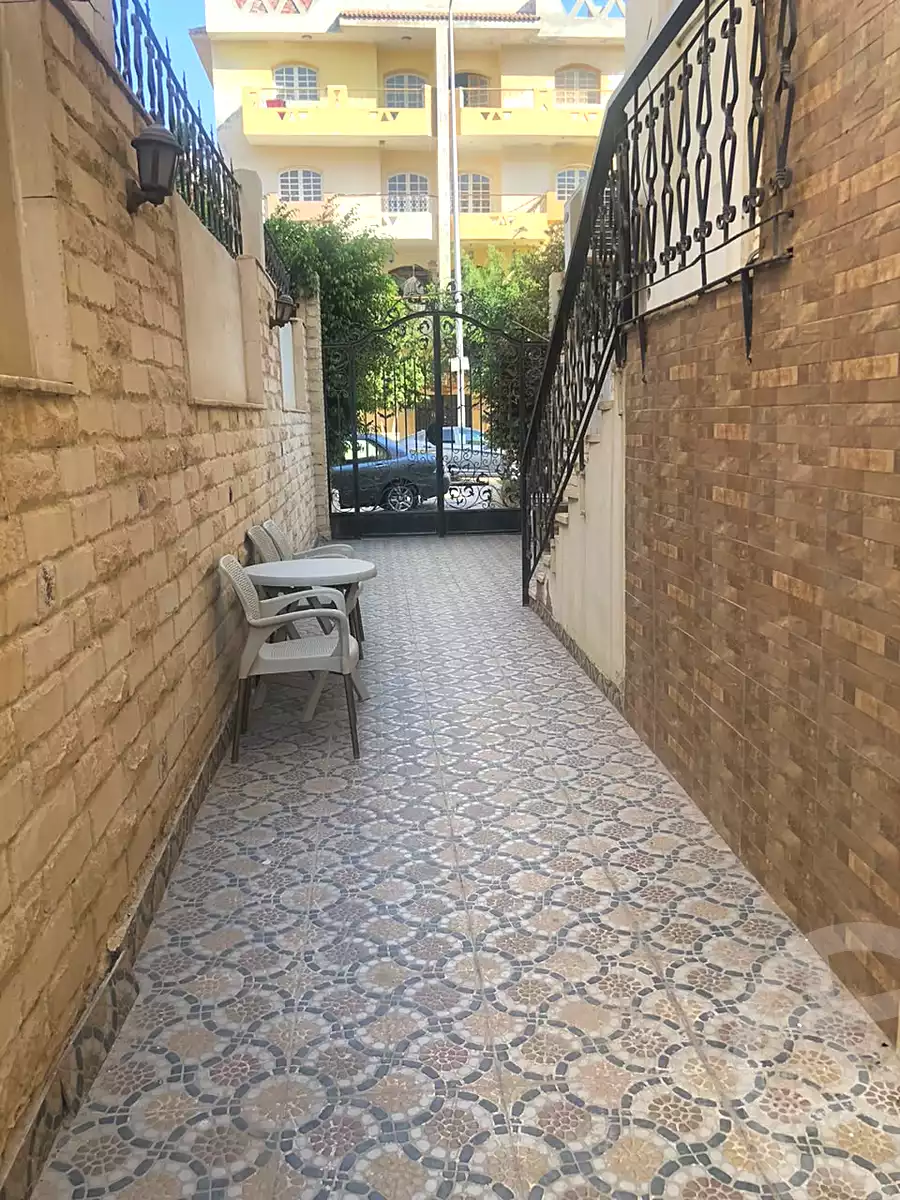 https://aqarmap.com.eg/en/listing/7336321-for-sale-cairo-new-cairo-el-ahyaa-third-neighborhood-street-23