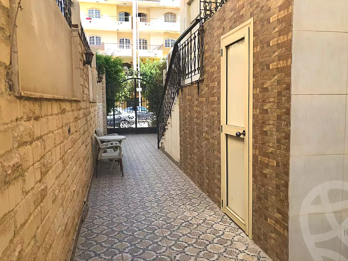 https://aqarmap.com.eg/en/listing/7336321-for-sale-cairo-new-cairo-el-ahyaa-third-neighborhood-street-23