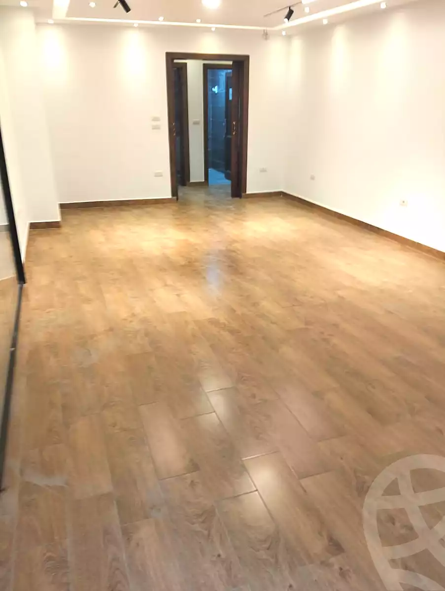 https://aqarmap.com.eg/en/listing/7336823-for-rent-cairo-el-maadi-compounds-rayhanah-plaza