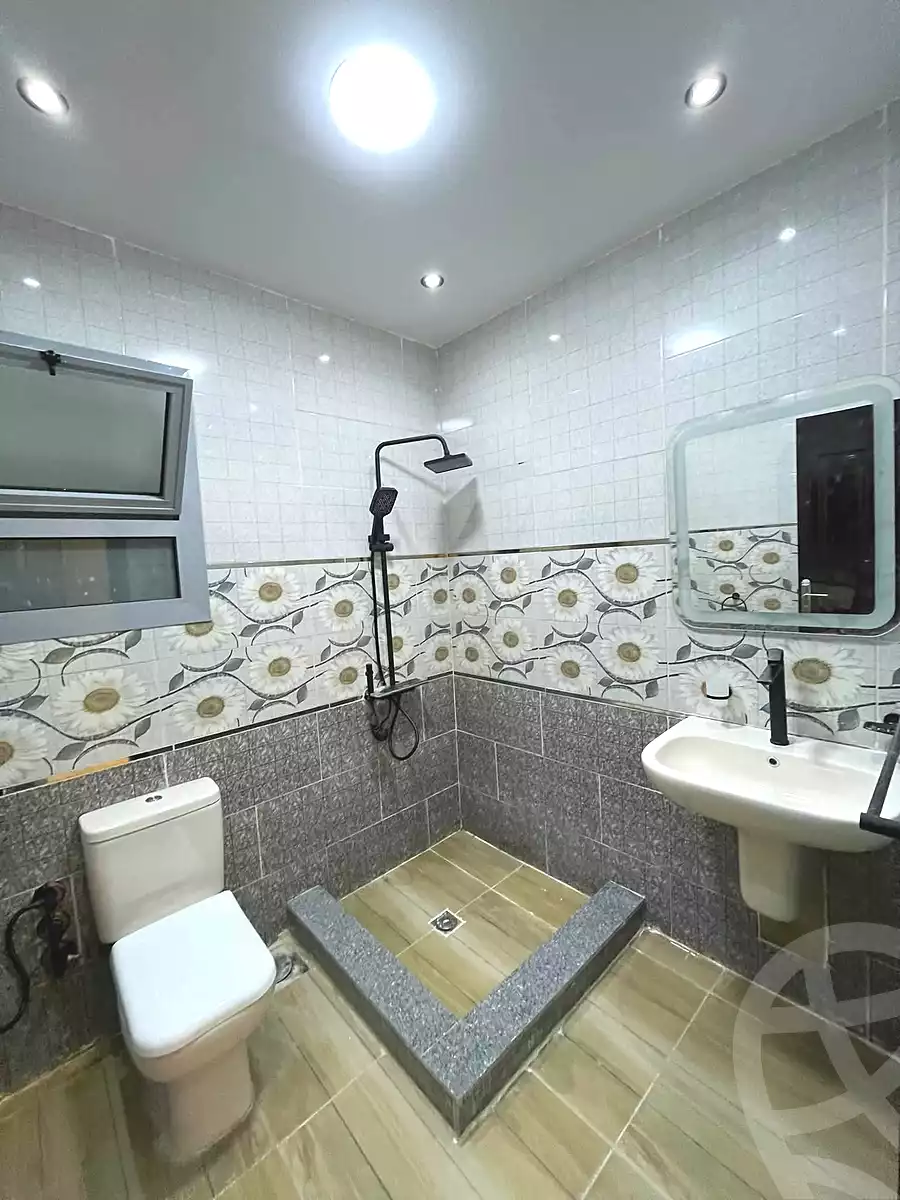https://aqarmap.com.eg/ar/listing/7336941-for-sale-alexandria-al-agamy-lbytsh-bianchiii-el-arbaeen-st