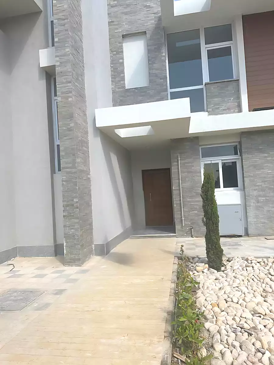 https://aqarmap.com.eg/en/listing/7337279-for-rent-cairo-new-administrative-capital-r3-mamsha-almaqsad
