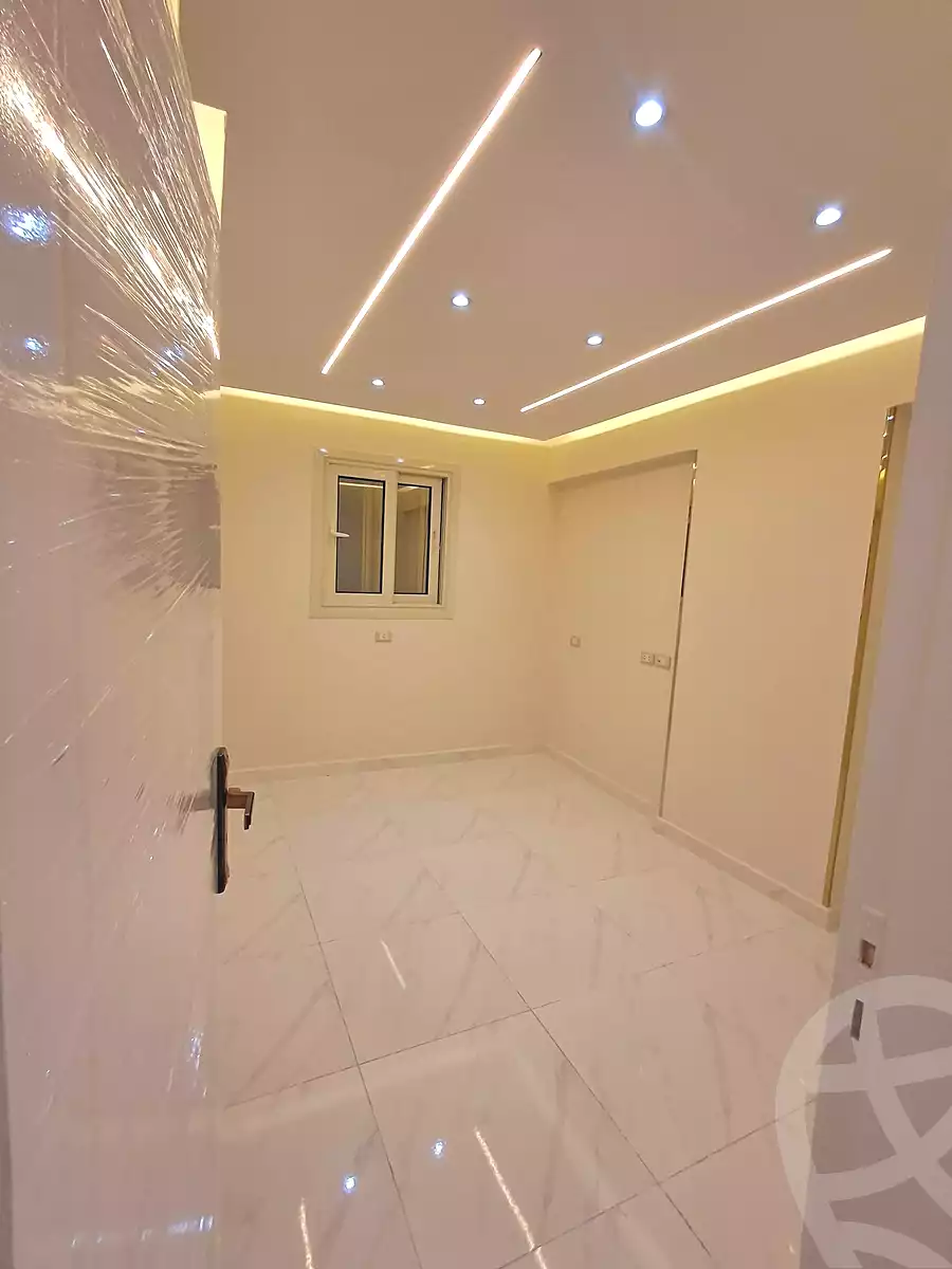 https://aqarmap.com.eg/ar/listing/7337851-for-sale-alexandria-miami-khld-bn-lwlyd