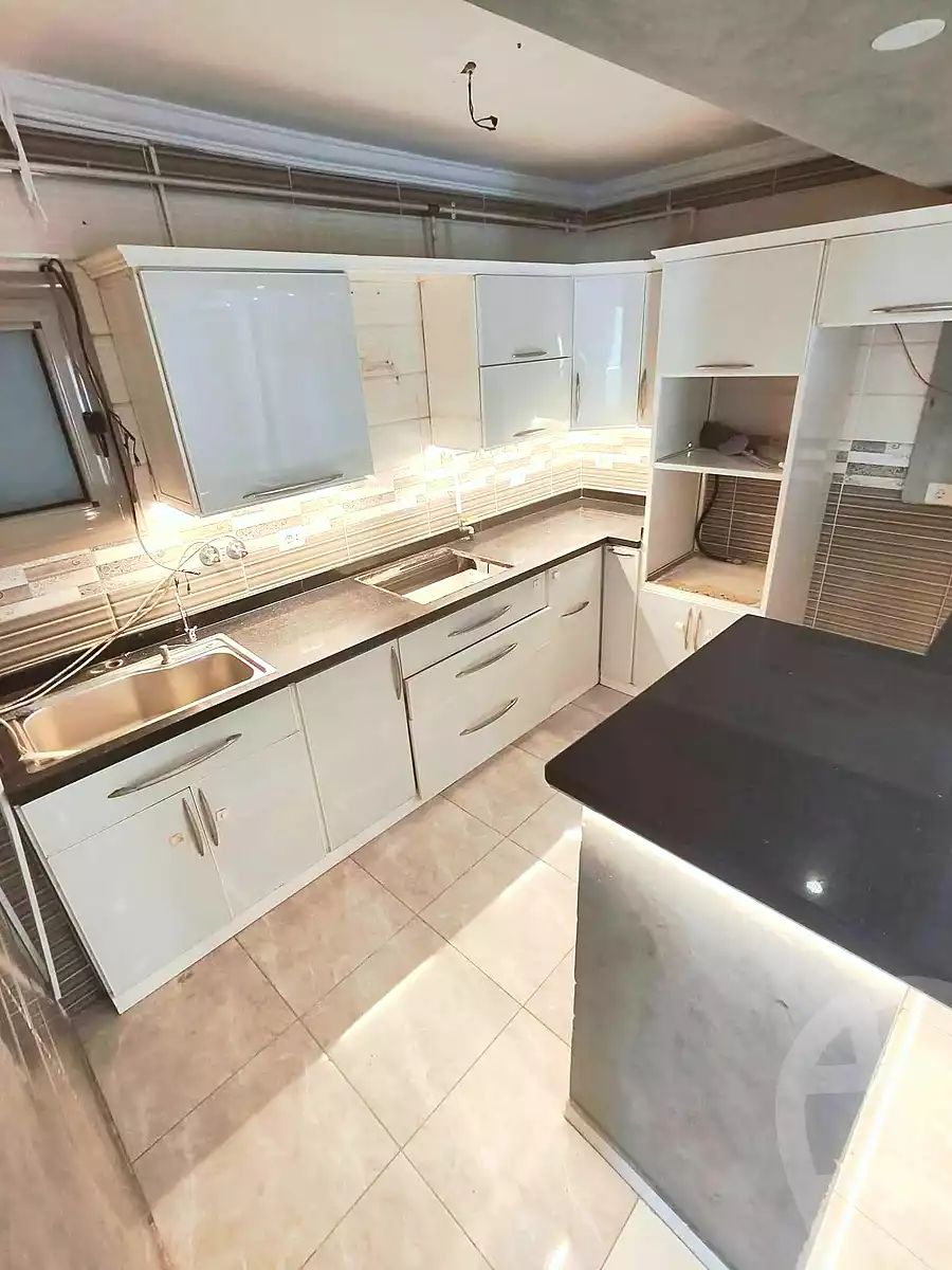 https://aqarmap.com.eg/ar/listing/7337868-for-sale-alexandria-sydy-bshr-sydy-bshr-bhry-shr-mhmwd-l-yswy
