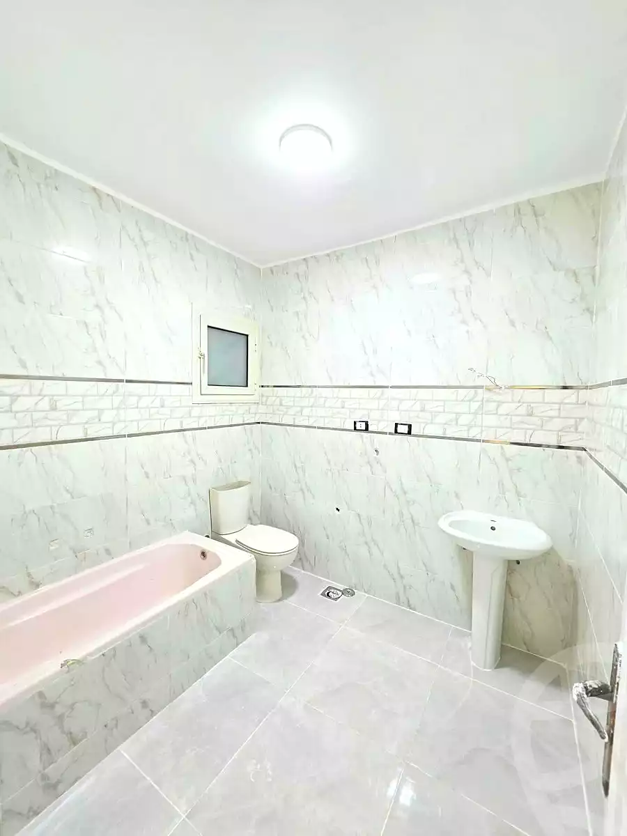 https://aqarmap.com.eg/en/listing/7338627-for-sale-alexandria-al-agamy-shataa-el-nakheel