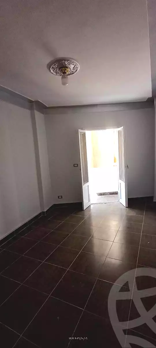 https://aqarmap.com.eg/en/listing/7338842-for-sale-alexandria-al-agamy-el-hanouvel-el-warsha-st
