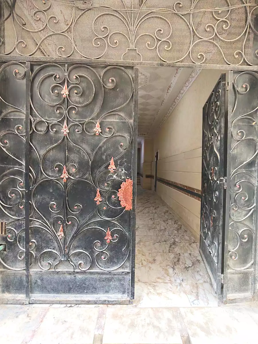 https://aqarmap.com.eg/en/listing/7338862-for-sale-alexandria-al-agamy-el-hanouvel-kasr-al-quiri-st-1