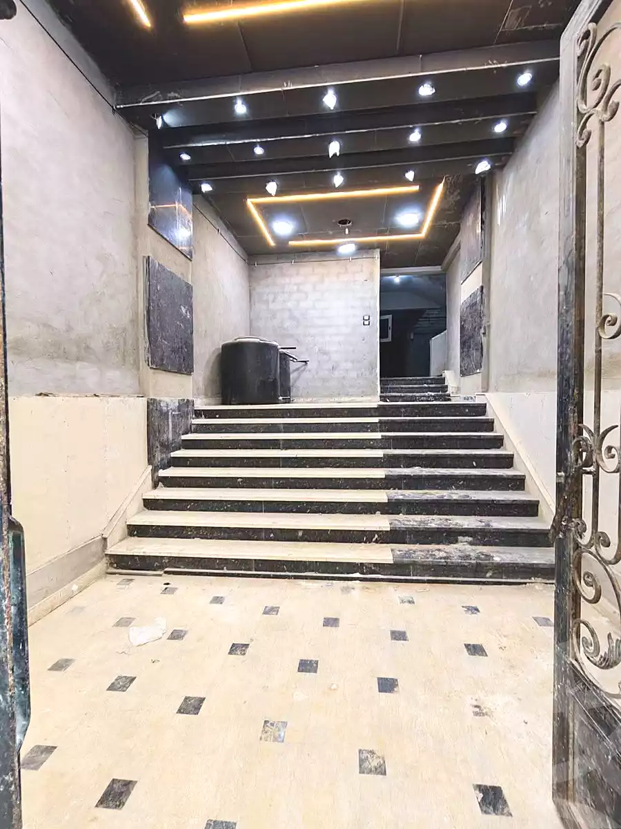 https://aqarmap.com.eg/en/listing/7339008-for-sale-alexandria-al-agamy-el-hanouvel-abo-el-shawareb-st