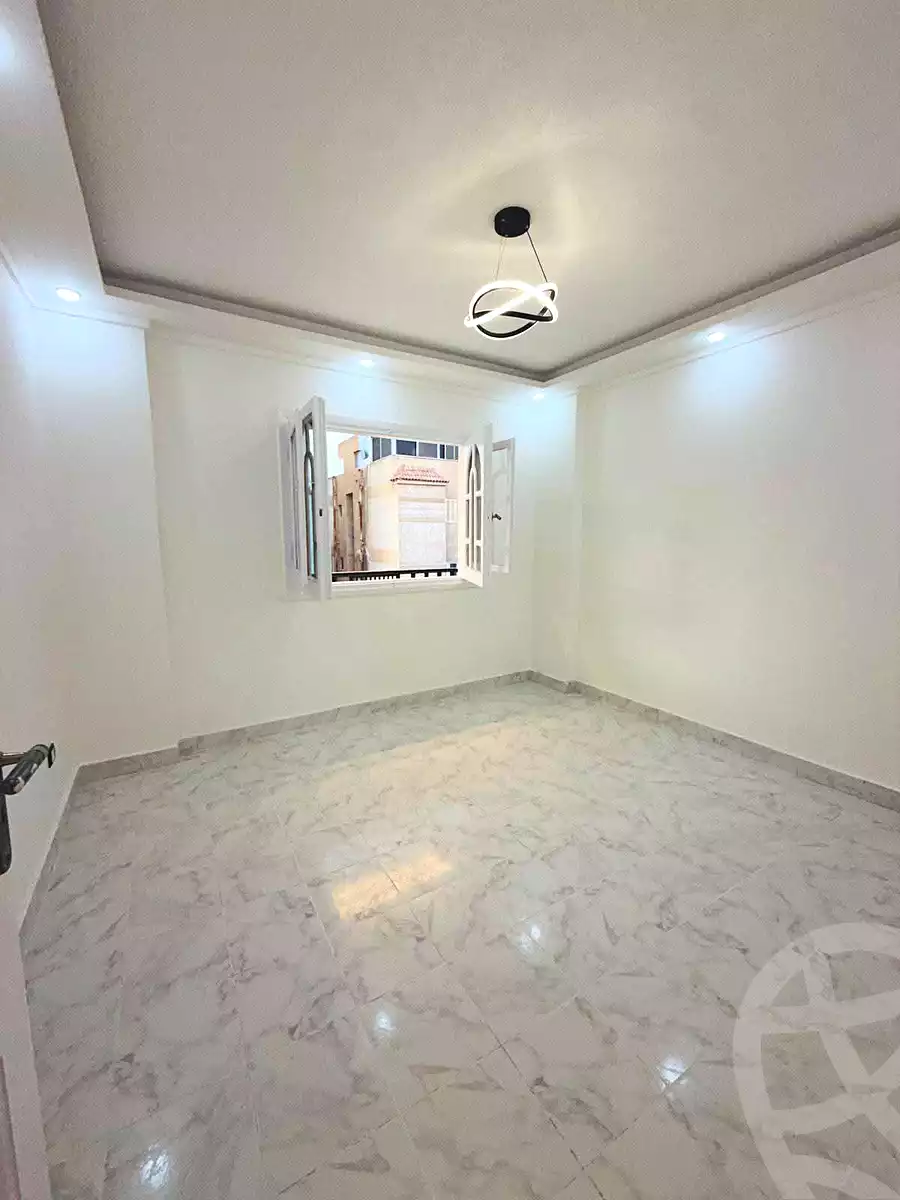 https://aqarmap.com.eg/ar/listing/7339067-for-sale-alexandria-al-agamy-shataa-el-nakheel