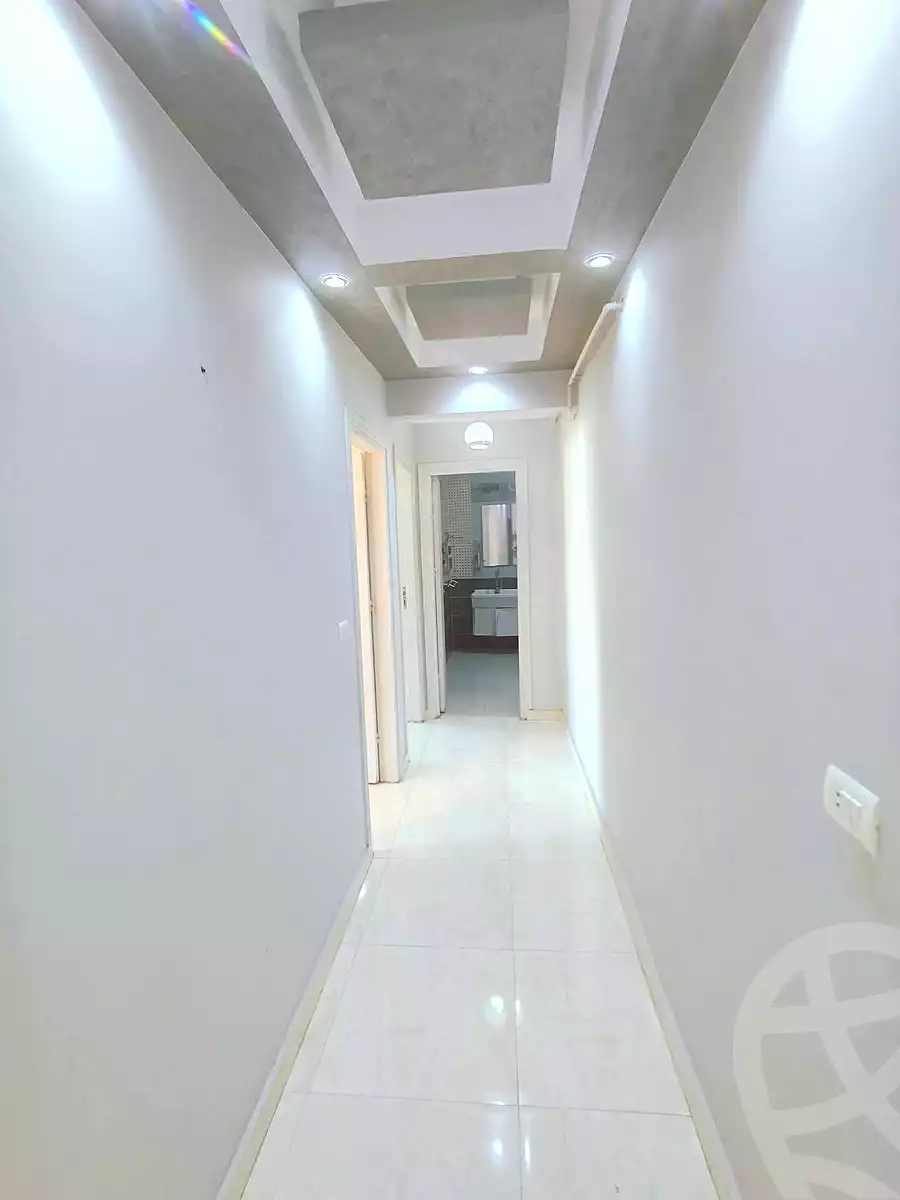 https://aqarmap.com.eg/ar/listing/7339261-for-sale-alexandria-sydy-bshr-sydy-bshr-bhry-shr-mhmwd-l-yswy