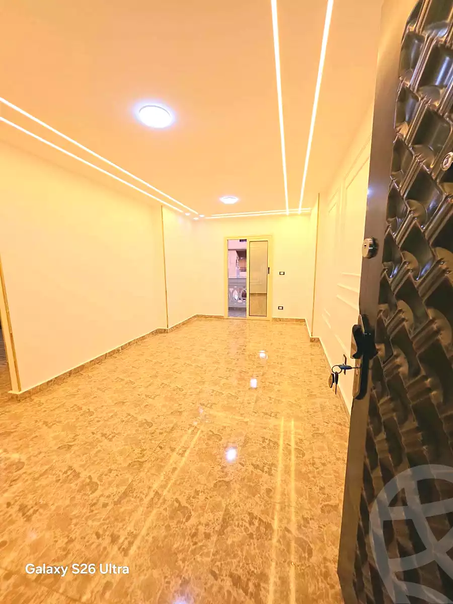 https://aqarmap.com.eg/ar/listing/7339317-for-sale-alexandria-sydy-bshr-sydy-bshr-bhry-shr-khld-bn-lwlyd